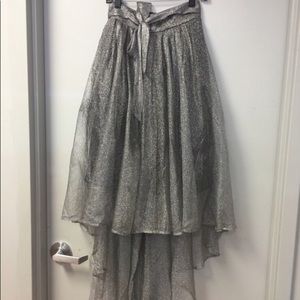 Gracia Silver Hi Low Mesh Tulle Skirt - Size Small